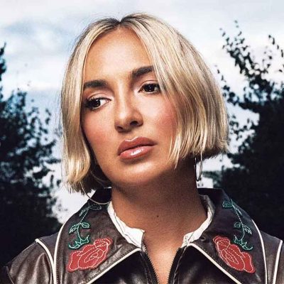 Portada del nuevo disco de Paula Mattheus Todo lo alto que quiera 2025 con estética íntima y emocional