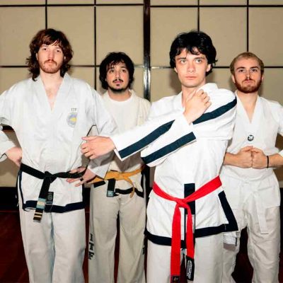 Pizza presentando Nueva Marea con estética de rock alternativo argentino